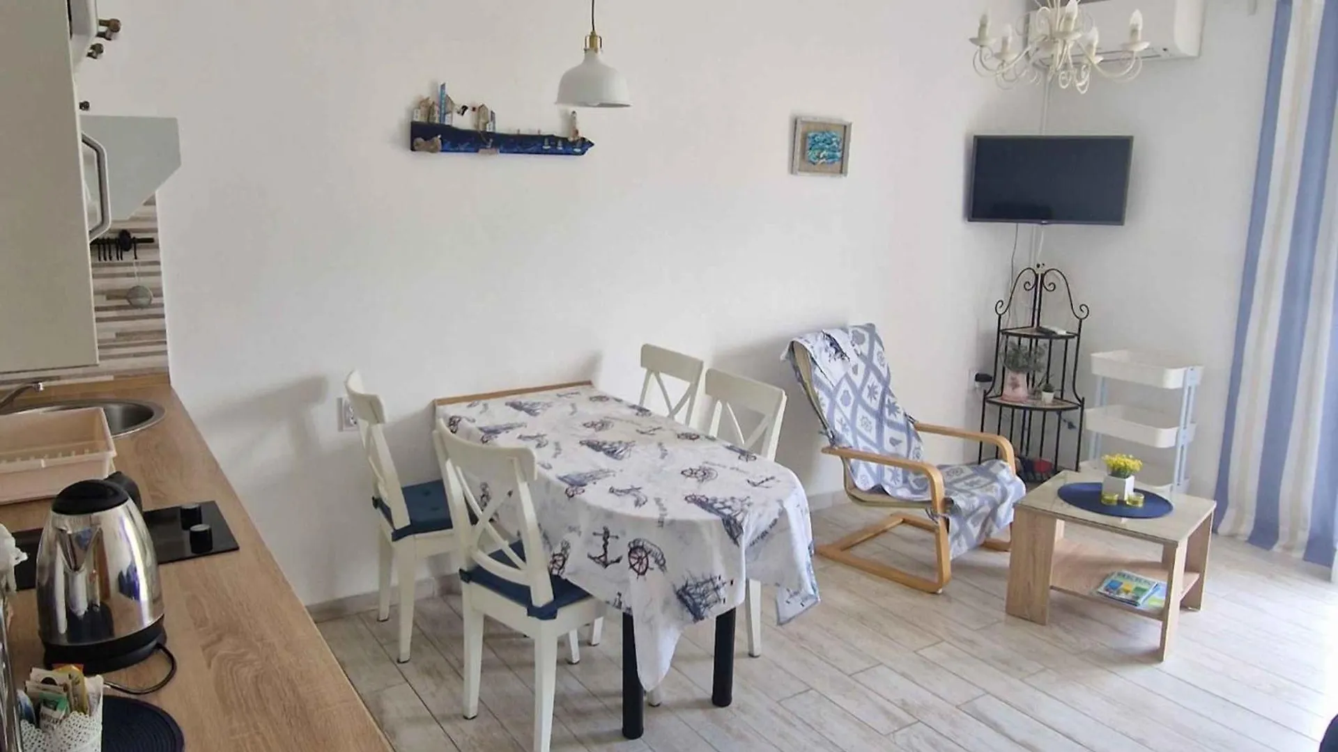 Apartment In Silo/Insel Krk 13416